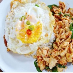 กระเพราไก่