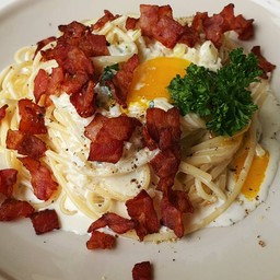 สปาเก็ตตี้คาโบนาร่า เบค่อน