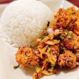 ข้าวยำไก่ป๊อบ