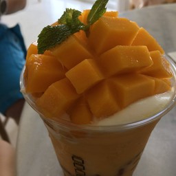 Mangoes Smoothie