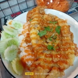 ข้าวไข่เจียวหมูสับกรอบนอกนุ่มใน