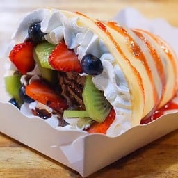 CrepeHouse เครปเย็น/ฮันนี่โทสต์/ไอติมทอด/ขนมปังวิปครีม/ครอปเฟิล