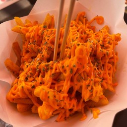 Maybefries เฟรนฟรายส์และของทอด เฟรนฟรายส์และของทอด