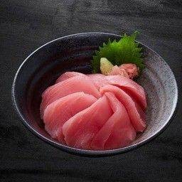 ข้าวหน้าปลาทูน่า