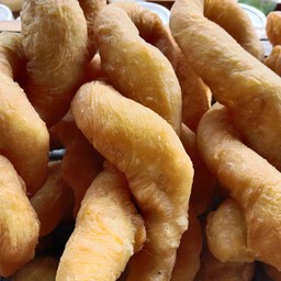 ปาท่องโก๋ เกลียว