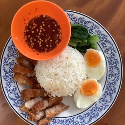 ข้าวหมูทอดฉ่ำมง