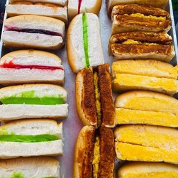 ปังนึงพริกเผาหมูยอง