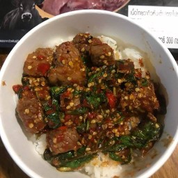 กะเพราวากิวกระเทียมหมูตุ๋นByซินเดอ