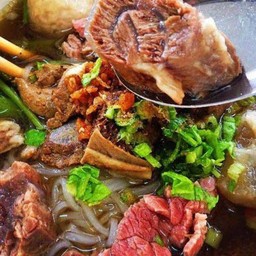 โอรส ก๋วยเตี๋ยวเนื้อตุ๋น ซอย.เล้งกี่ 1