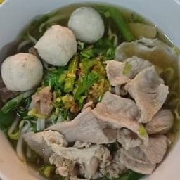 ชายสี่ บะหมี่เกี๊ยว สะเดียง