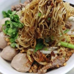 ก๋วยเตี๋ยวแห้งหมู