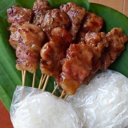 ข้าวเหนียวหมูปิ้งชุดใหญ่