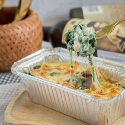 ผักโขมอบชีส