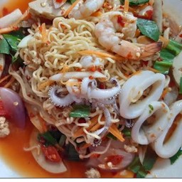 ยำมาม่ารวมมิตร