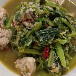 แกงอ่อมไก่