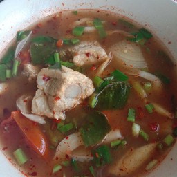 ต้มแซ่บกระดูกหมู