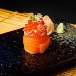 Salmon dynamaite sushi 1 pc.