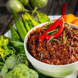 ร้านน้ำพริกไทย สาขาอิ่มอัมพร11