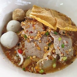 ก๋วยเตี๋ยวหมูต้มยำ