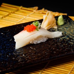 Hamaji sushi 1pc.