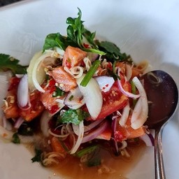 พล่าแซลมอน