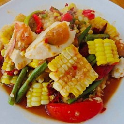 สิแซ่บ แอบนัว