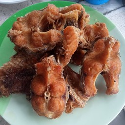 ผัดพริกหยวกปลาดุก