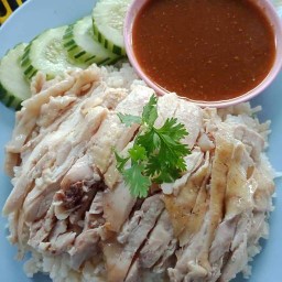 ข้าวมันไก่ นาท่อ/ก๋วยเตี๋ยว น่าน