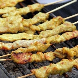 หมูสะเต๊ะ ชุดจิ๋ว 5 ไม้ (ไม่ติดมัน)