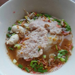 ก๋วยเตี๋ยวต้มยำน้ำใส