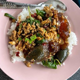 ร้านใบกระเพรา ตามสั่ง ขนมหวาน