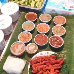 ไส้หมู 1 ชิ้น(อย่าลืมระบุน้ำจิ้มตามที่ลูกค้าต้องการนะครับ)🥰🙏