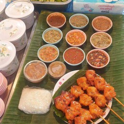 ตูดไก่ 5 ไม้👍ฟรีข้าวเนียว1 ห่อ(อย่าลืมระบุน้ำจิ้มตามที่ลูกค้าต้องการนะครับ)🥰🙏
