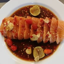 ยำเเชลมอนสด