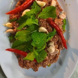 ก้อยหมูดิบ