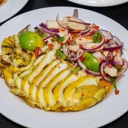 ยำหมึกย่าง