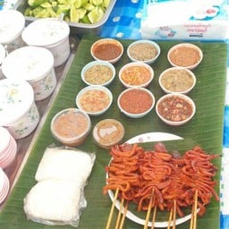 ไส้ไก่ 10 ไม้👍ฟรีข้าวเนียว 2 ห่อ(อย่าลืมระบุน้ำจิ้มตามที่ลูกค้าต้องการนะครับ)🥰🙏