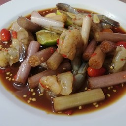 ยำกุ้งสด