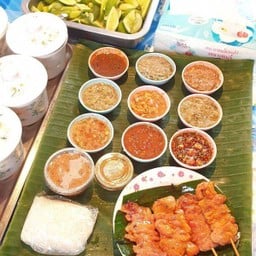 หนังไก่ 5 ไม้👍ฟรี ข้าวเนียว 1 ห่อ(อย่าลืมระบุน้ำจิ้มตามที่ลูกค้าต้องการนะครับ)🥰🙏