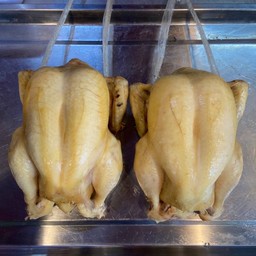 ไก่ต้มน้ำปลายกตัว