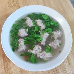ต้มเกี๊ยมบ๊วยหมูสับ