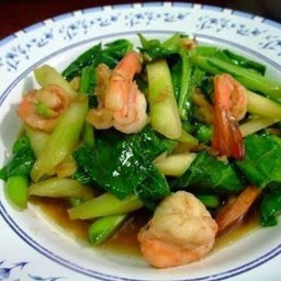 คะน้ากุ้ง ราดข้าว