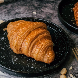 Plain croissant
