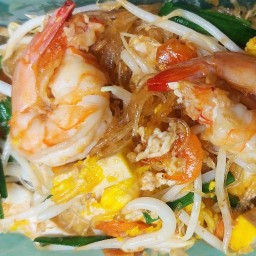 เจ๊ติ๋ม โคตรกระเพรา&ผัดไทย,หอยทอด กระทะร้อน เมืองชัยนาท