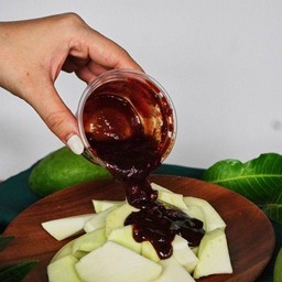 ยำมะม่วงเปรี้ยว กะปิหวาน