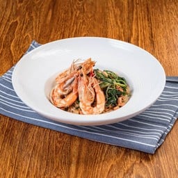 เส้นหมี่ผัดกระเฉดกุ้ง