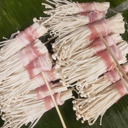 เห็ดเข็ดห่อเบคอน