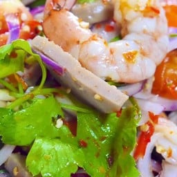 ยำหมูยอกุ้งสุก