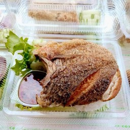 ข้าวไข่เจียวตามใจถนนคนเดิน
