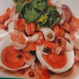 ยำไข่เค็ม